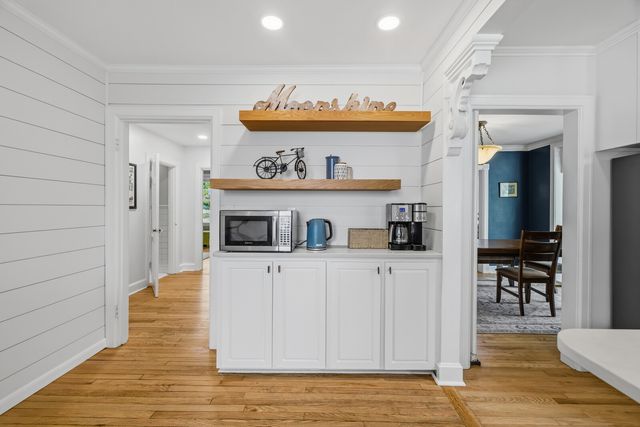 852 Battery Ln, Nashville, TN 37220