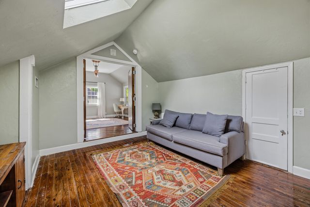 852 Battery Ln, Nashville, TN 37220