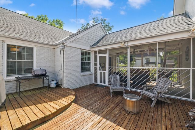 852 Battery Ln, Nashville, TN 37220