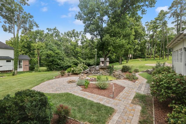 852 Battery Ln, Nashville, TN 37220