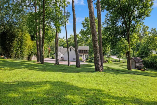 852 Battery Ln, Nashville, TN 37220