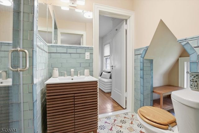 18 Burroughs Way, Maplewood Twp., NJ 07040