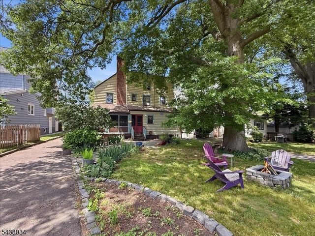 18 Burroughs Way, Maplewood Twp., NJ 07040