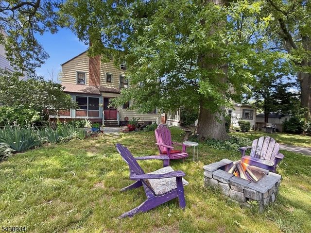 18 Burroughs Way, Maplewood Twp., NJ 07040