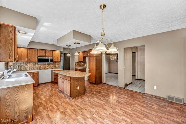 9220 Terrace Park Drive, Mentor, OH 44060