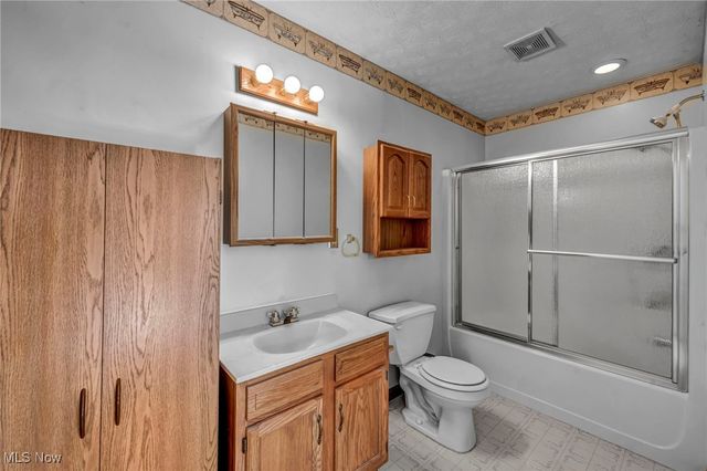 9220 Terrace Park Drive, Mentor, OH 44060