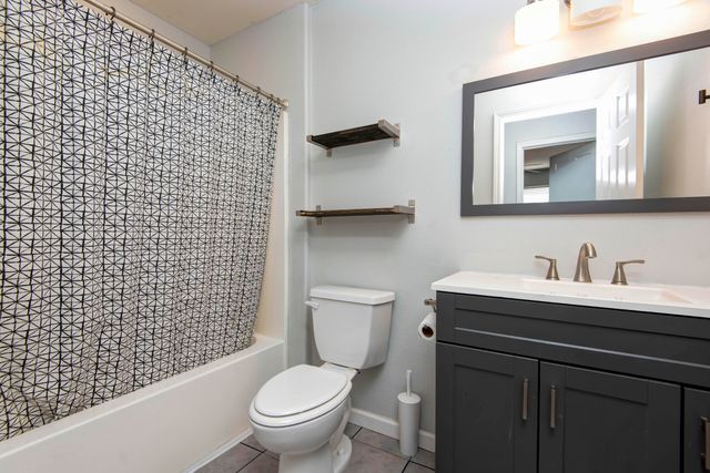 821 S Barberry Court, Nixa, MO 65714