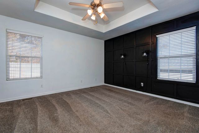 821 S Barberry Court, Nixa, MO 65714