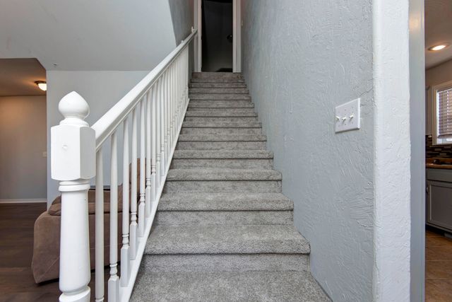 821 S Barberry Court, Nixa, MO 65714