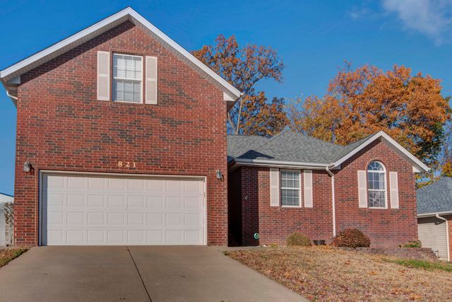 821 S Barberry Court, Nixa, MO 65714