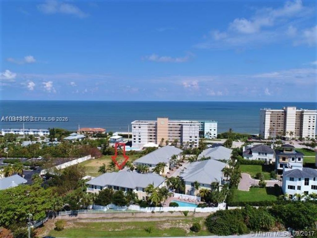 475 Ocean Ridge Way, Juno Beach, FL 33408