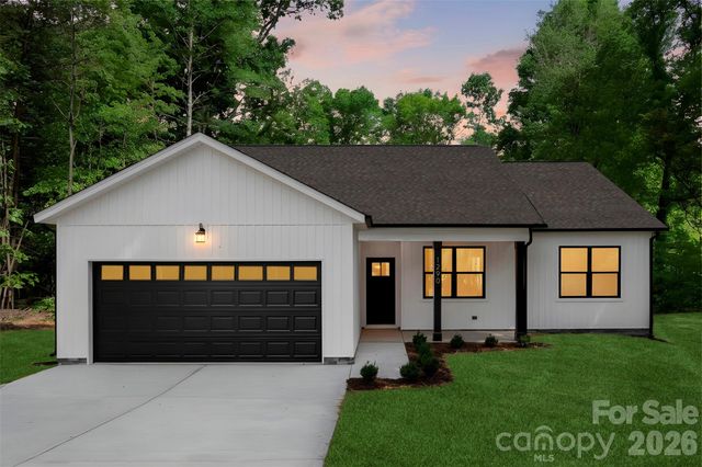 1290 Scotts Creek Road, Statesville, NC 28625
