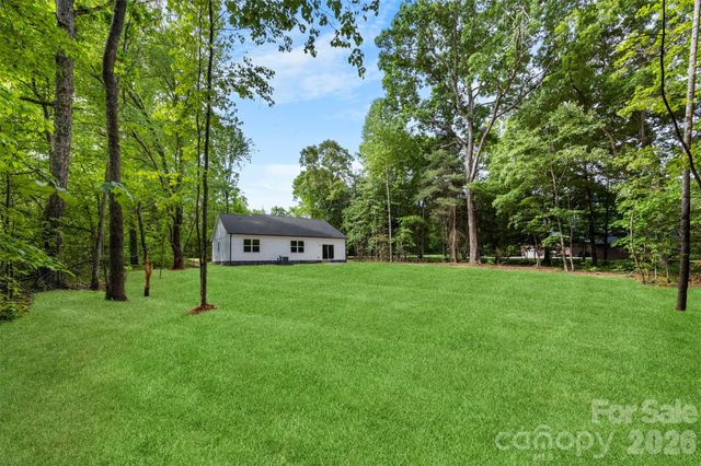 1290 Scotts Creek Road, Statesville, NC 28625
