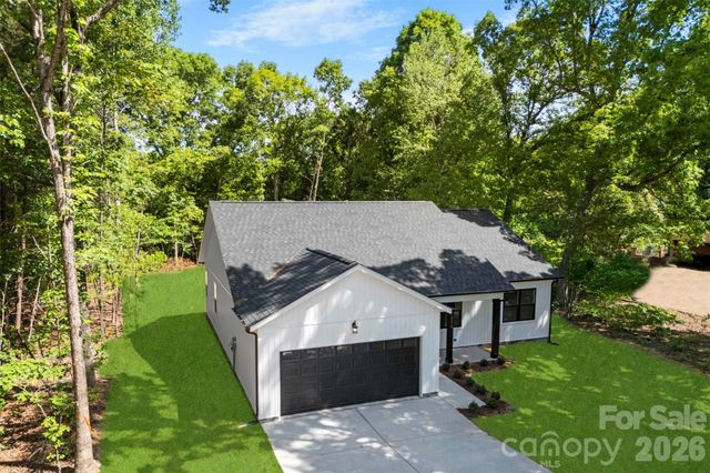 1290 Scotts Creek Road, Statesville, NC 28625