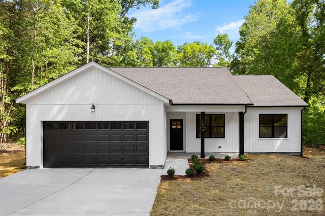 1290 Scotts Creek Road, Statesville, NC 28625