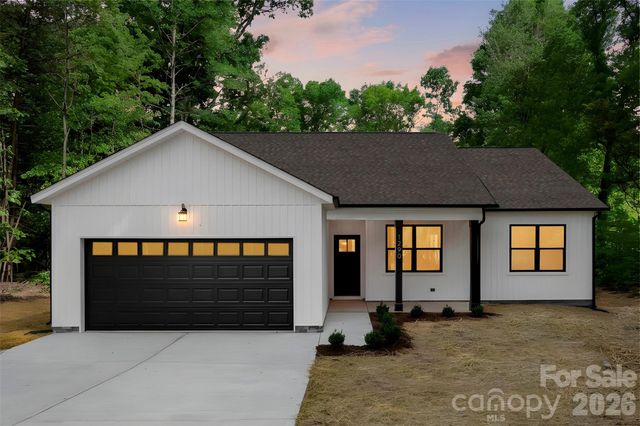1290 Scotts Creek Road, Statesville, NC 28625
