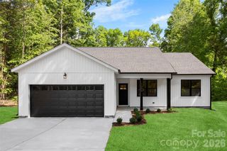 1290 Scotts Creek Road, Statesville, NC 28625