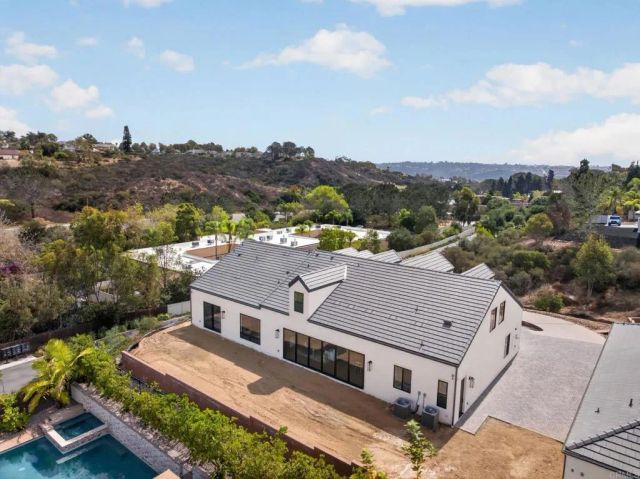 1341 Berryman Canyon Road, Encinitas, CA 92024