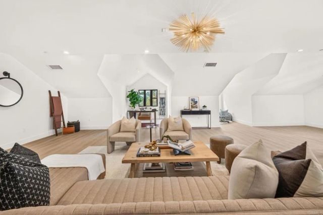 1341 Berryman Canyon Road, Encinitas, CA 92024