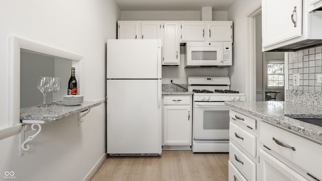 6140 Rosslyn Avenue, Indianapolis, IN 46220