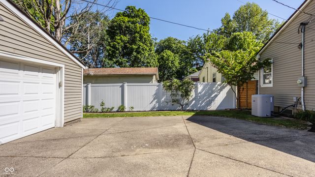 6140 Rosslyn Avenue, Indianapolis, IN 46220