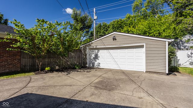 6140 Rosslyn Avenue, Indianapolis, IN 46220