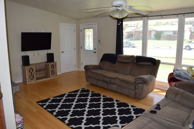 467 HOLIDAY DR, Brigham City, UT 84302