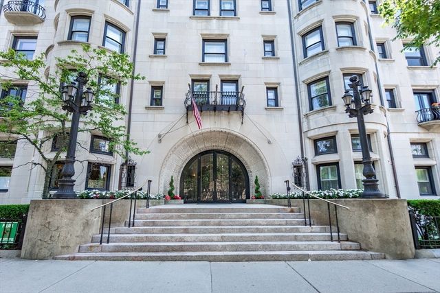 416 Commonwealth Ave 611, Boston, MA 02215