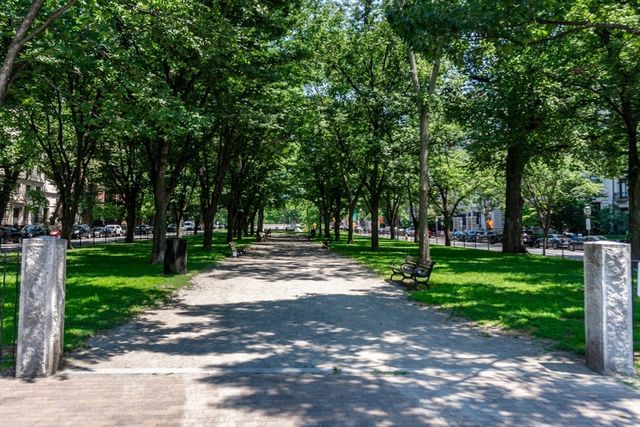 416 Commonwealth Ave 611, Boston, MA 02215
