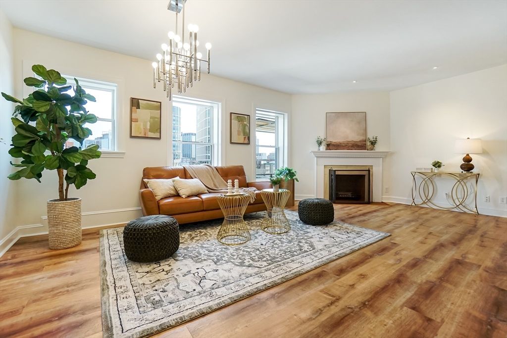416 Commonwealth Ave 611, Boston, MA 02215