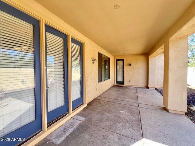 320 W WISTERIA Place, Chandler, AZ 85248