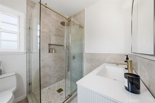 6426 W 82nd Street, Los Angeles, CA 90045