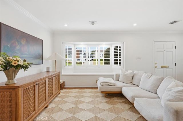 6426 W 82nd Street, Los Angeles, CA 90045
