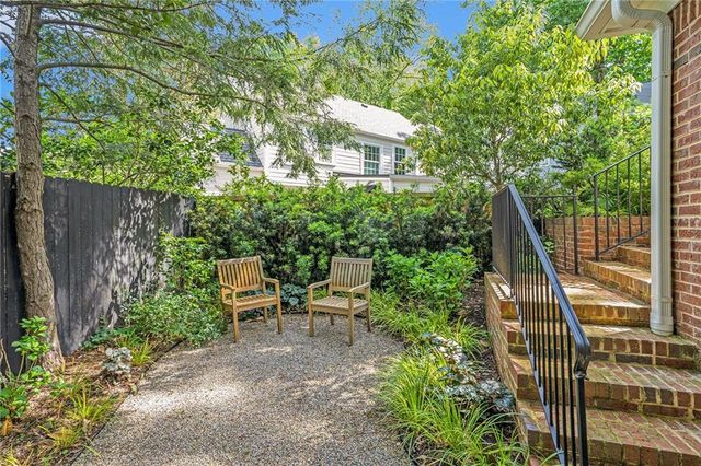 575 Peachtree Battle Avenue NW, Atlanta, GA 30305