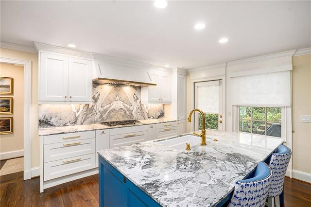 575 Peachtree Battle Avenue NW, Atlanta, GA 30305