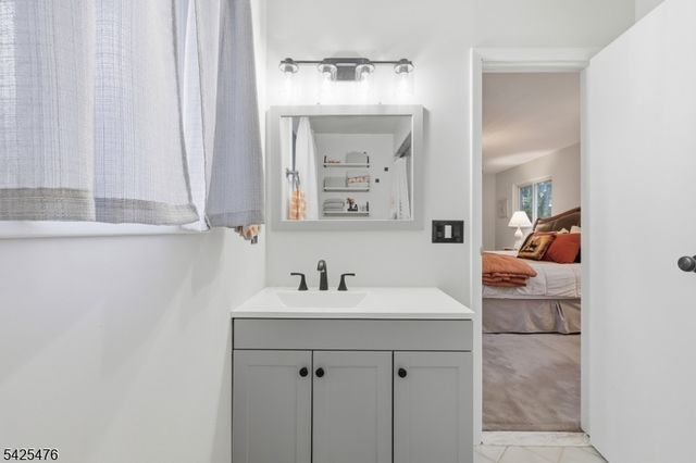 52 Smithtown Rd, Mount Olive Twp., NJ 07828