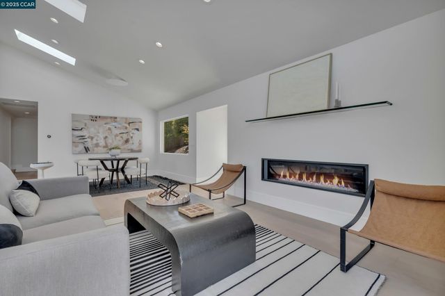 127 Caminar Way, Walnut Creek, CA 94596