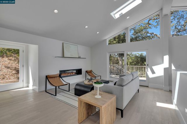 127 Caminar Way, Walnut Creek, CA 94596