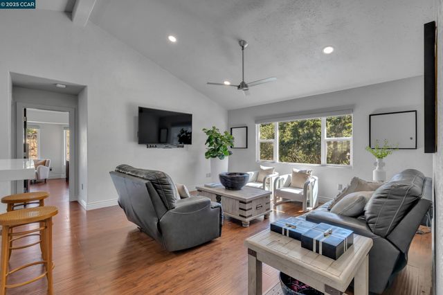 127 Caminar Way, Walnut Creek, CA 94596