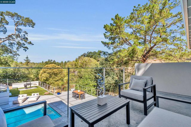 127 Caminar Way, Walnut Creek, CA 94596