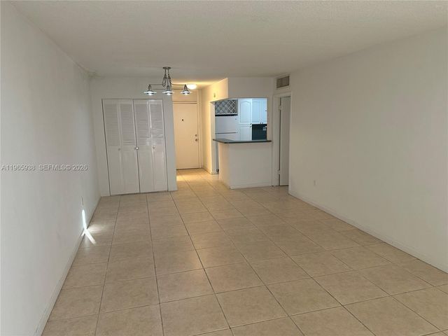 12590 NE 16th Ave 509, North Miami, FL 33161