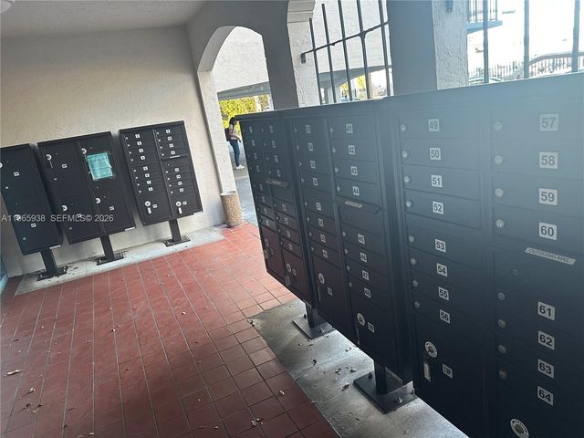 12590 NE 16th Ave 509, North Miami, FL 33161