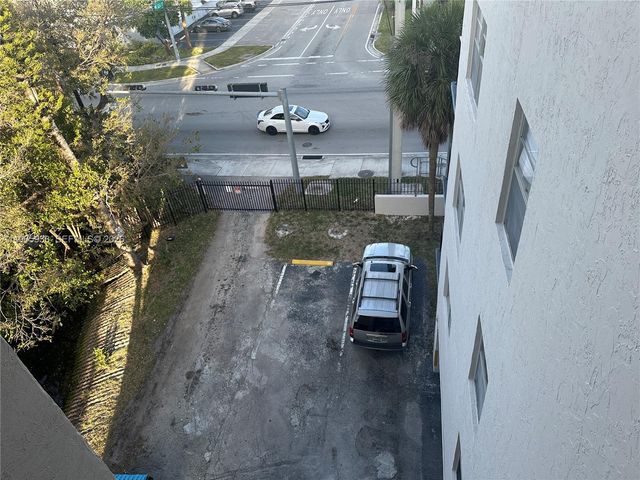 12590 NE 16th Ave 509, North Miami, FL 33161