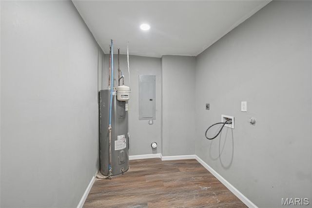 9820 Lorna Lane, St Louis, MO 63136