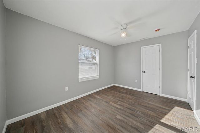 9820 Lorna Lane, St Louis, MO 63136