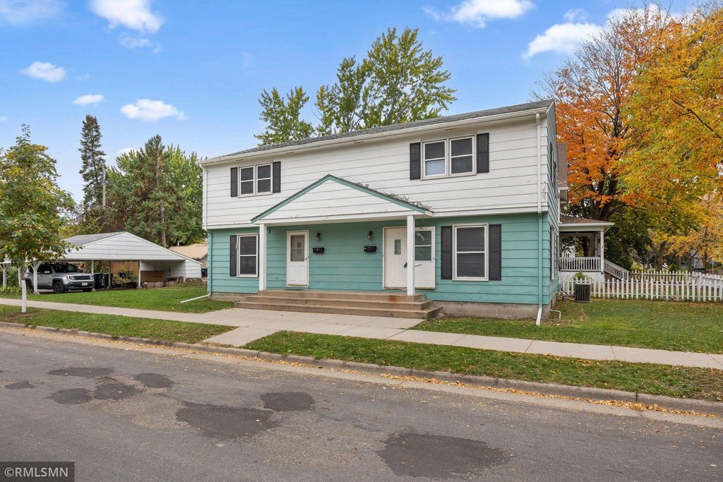 985 Cypress Street, Saint Paul, MN 55106 — photo 2