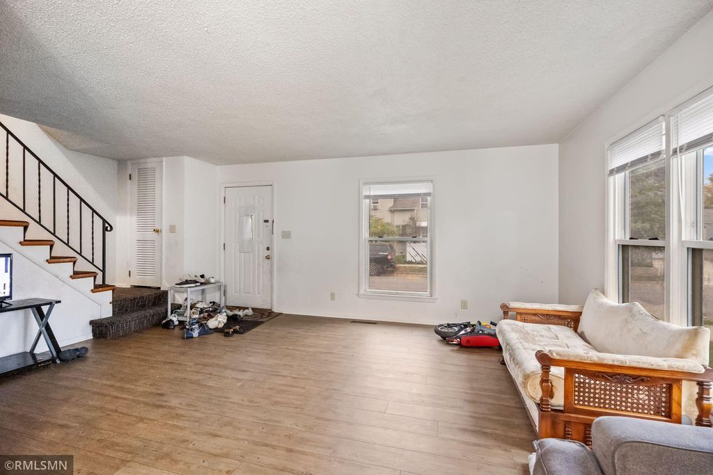 985 Cypress Street, Saint Paul, MN 55106 — photo 5