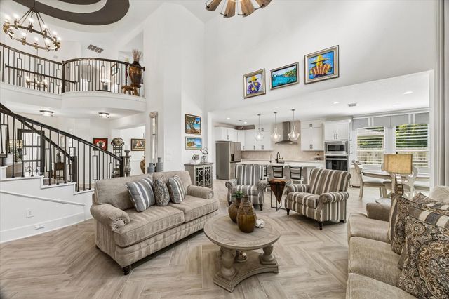 192 Somerset Point Boulevard, Montgomery, TX 77316