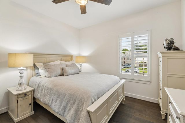 192 Somerset Point Boulevard, Montgomery, TX 77316