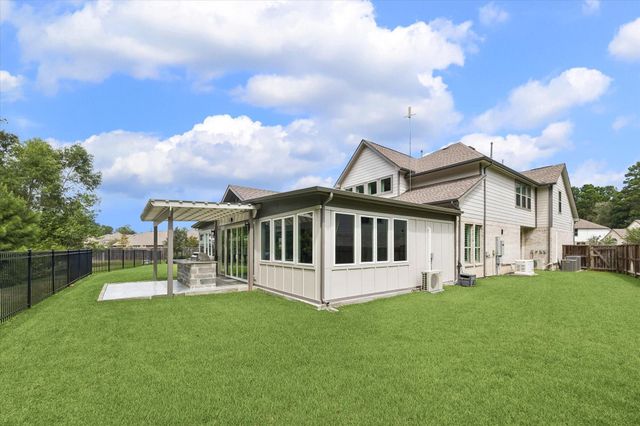 192 Somerset Point Boulevard, Montgomery, TX 77316